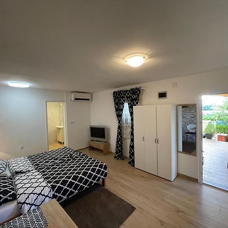Apartment Mika Pula Exteriér fotografie