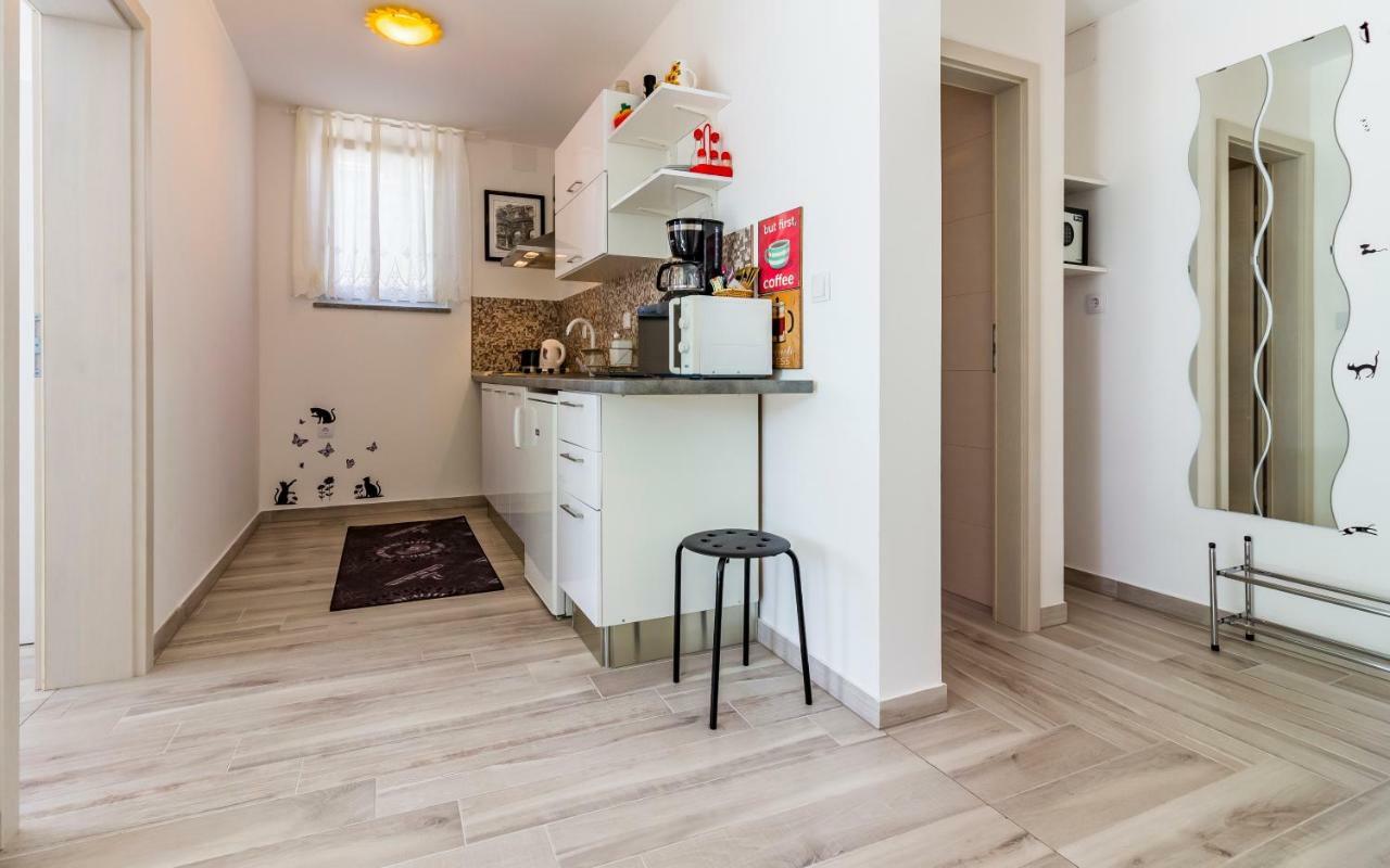 Apartment Mika Pula Exteriér fotografie