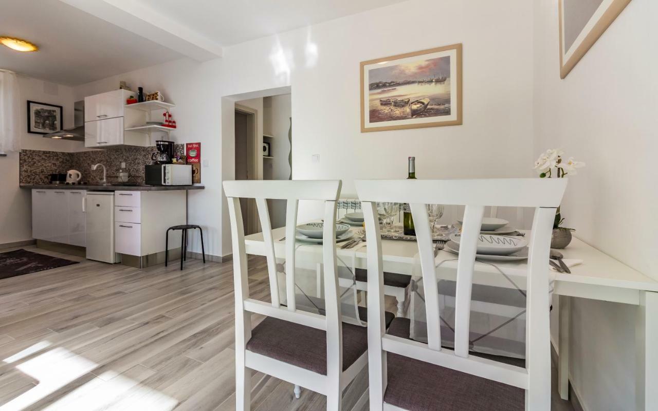 Apartment Mika Pula Exteriér fotografie