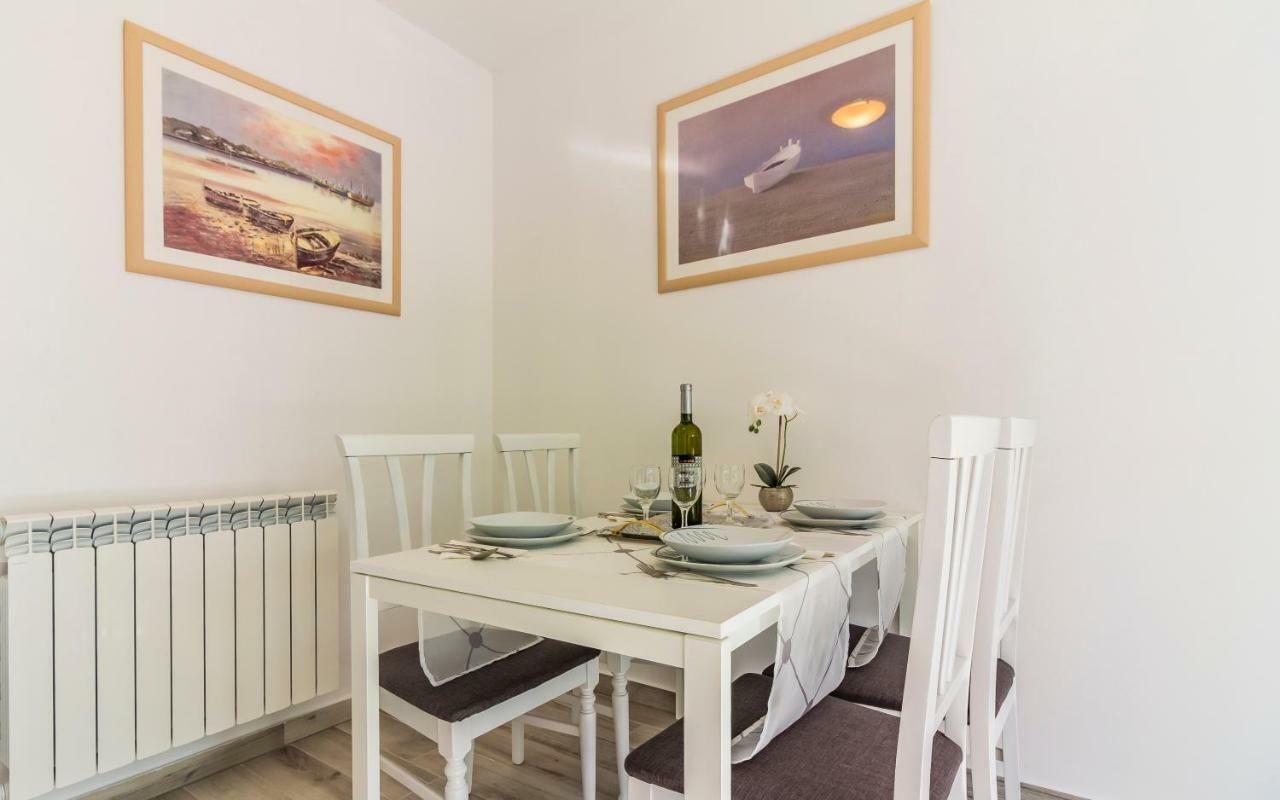 Apartment Mika Pula Exteriér fotografie